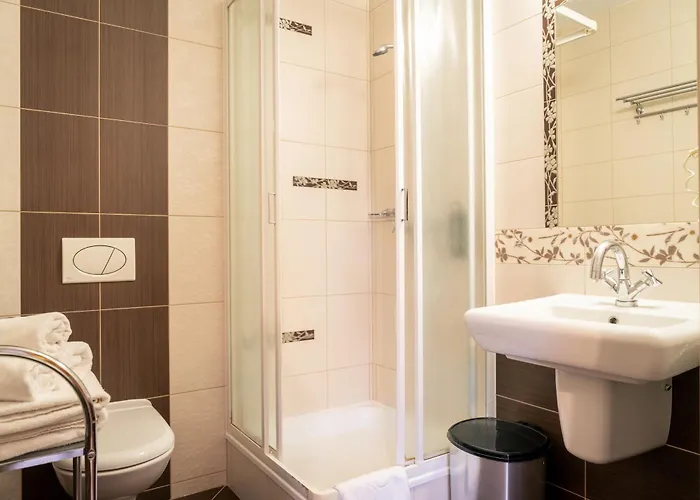 בית הארחה Maria 5 זקופאנה