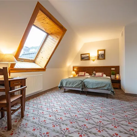 Maria 5 招待所 扎科帕内